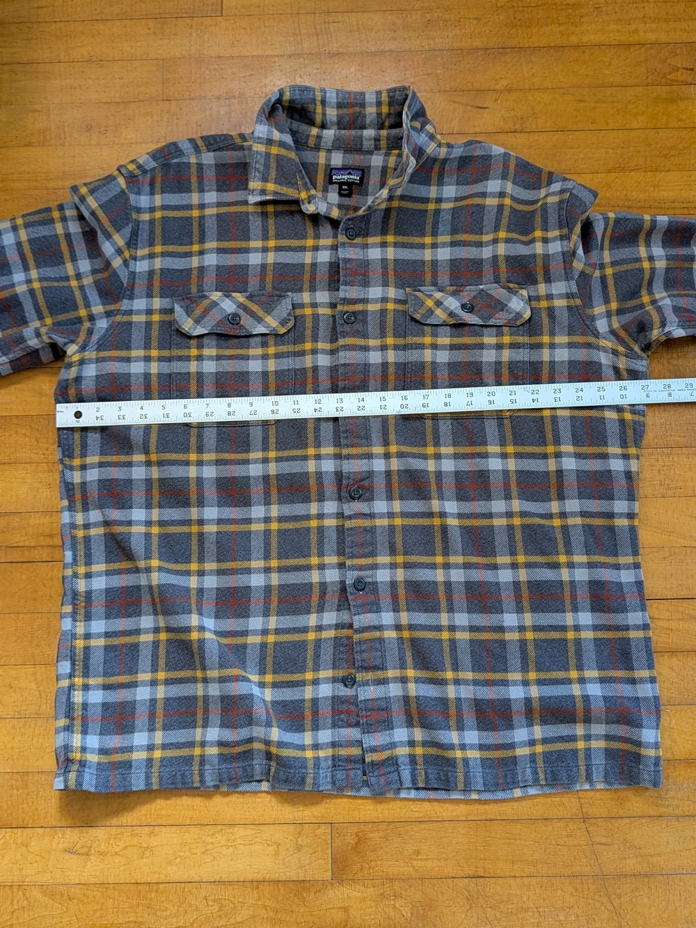 Love the colors! Patagonia Men's Gray & Yellow Plaid Flannel Shirt. 2XL - Picture 2 of 13